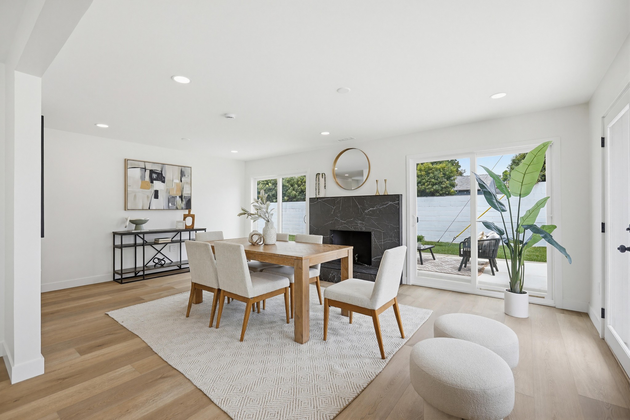 Virtual tour photo 29 of 69 for 2515 E Orange Grove Ave