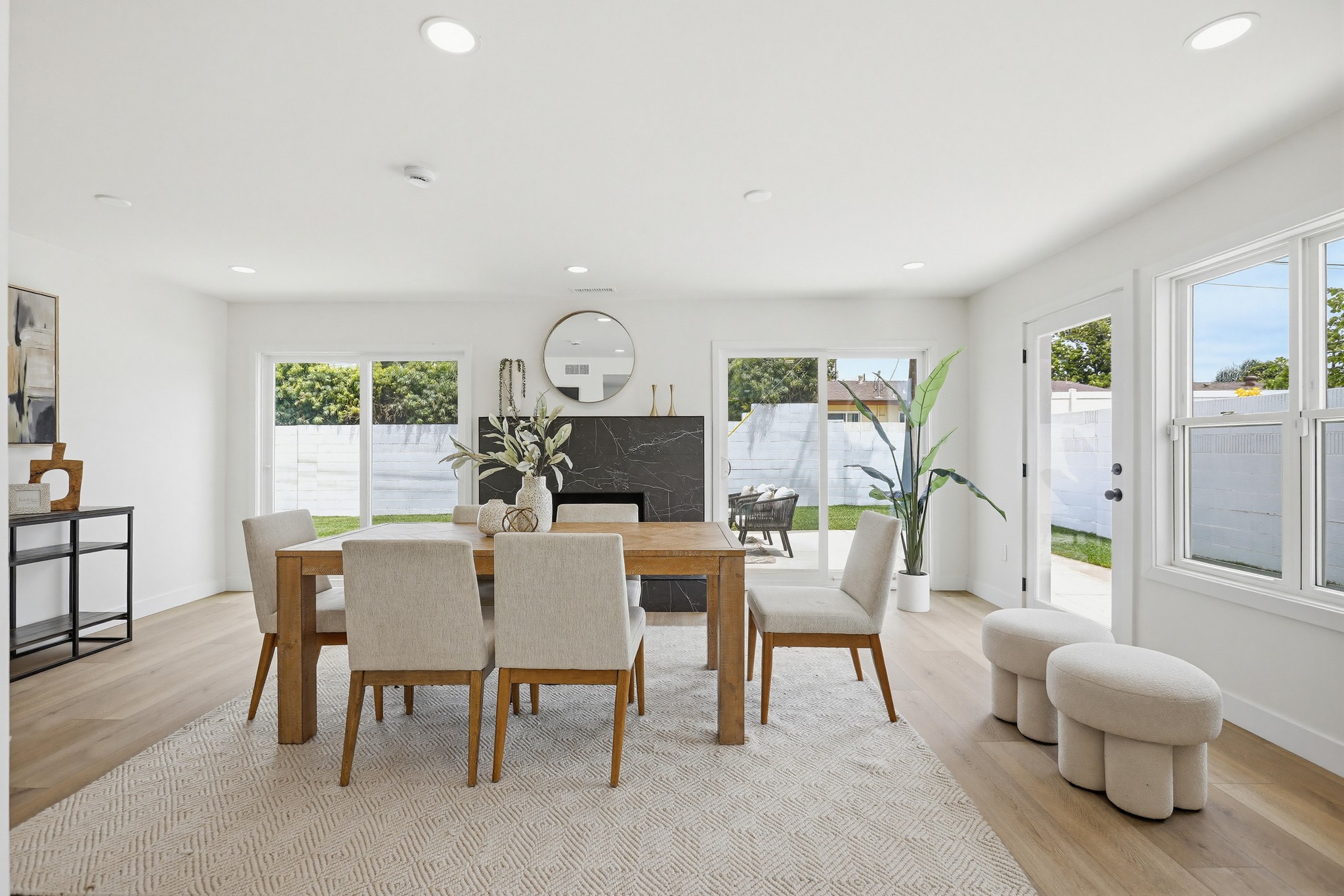 Virtual tour photo 30 of 69 for 2515 E Orange Grove Ave