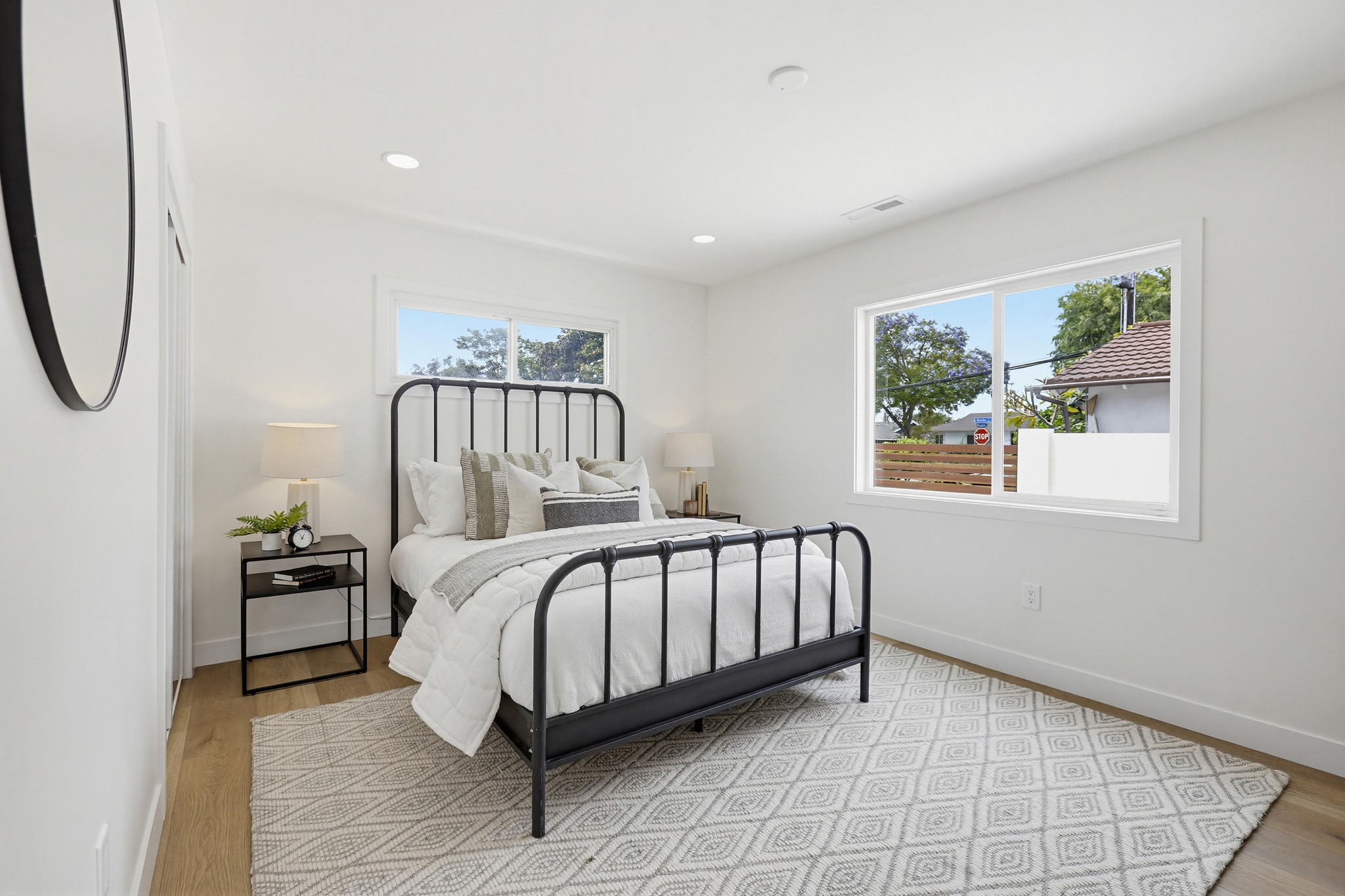 Virtual tour photo 49 of 69 for 2515 E Orange Grove Ave