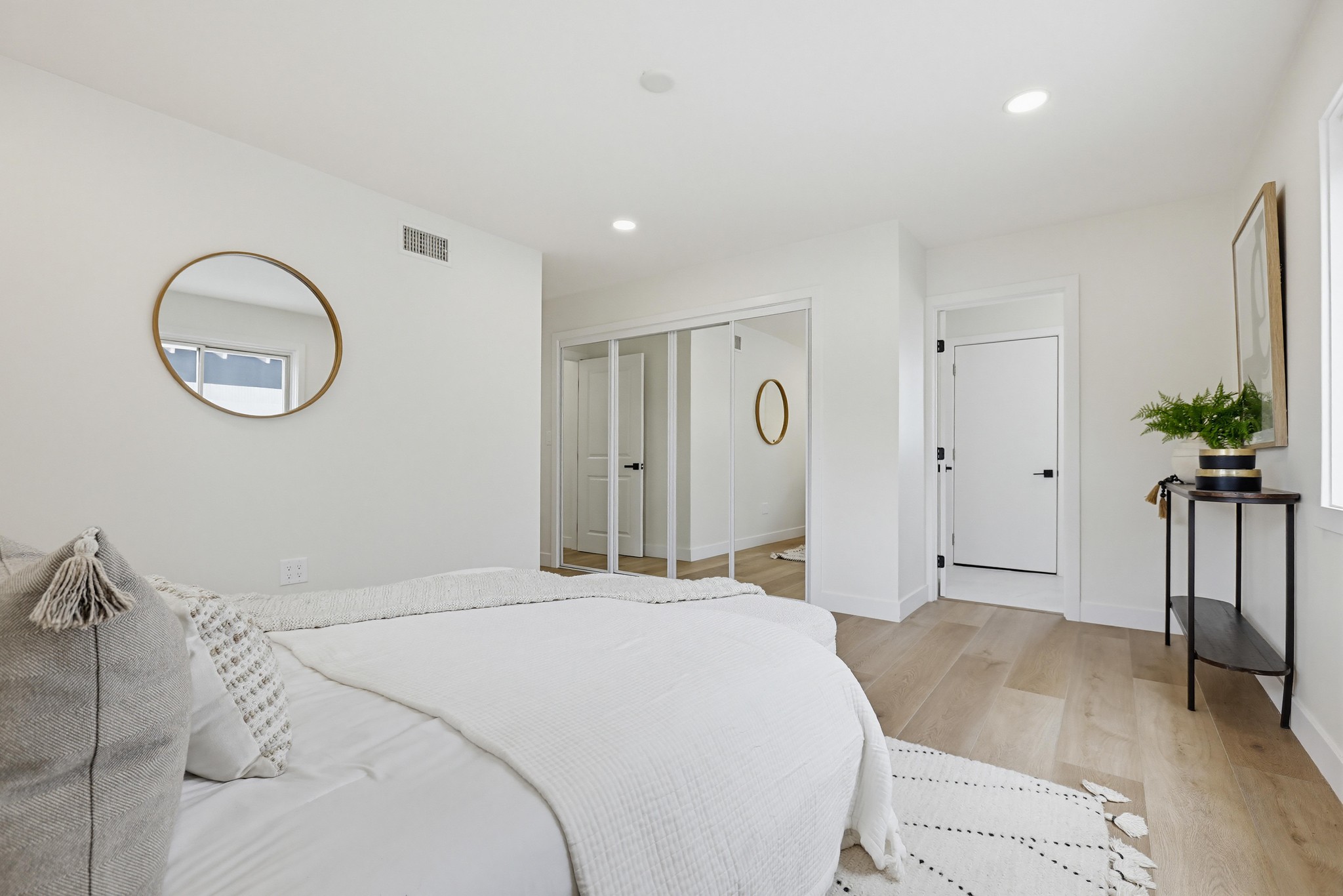Virtual tour photo 58 of 69 for 2515 E Orange Grove Ave