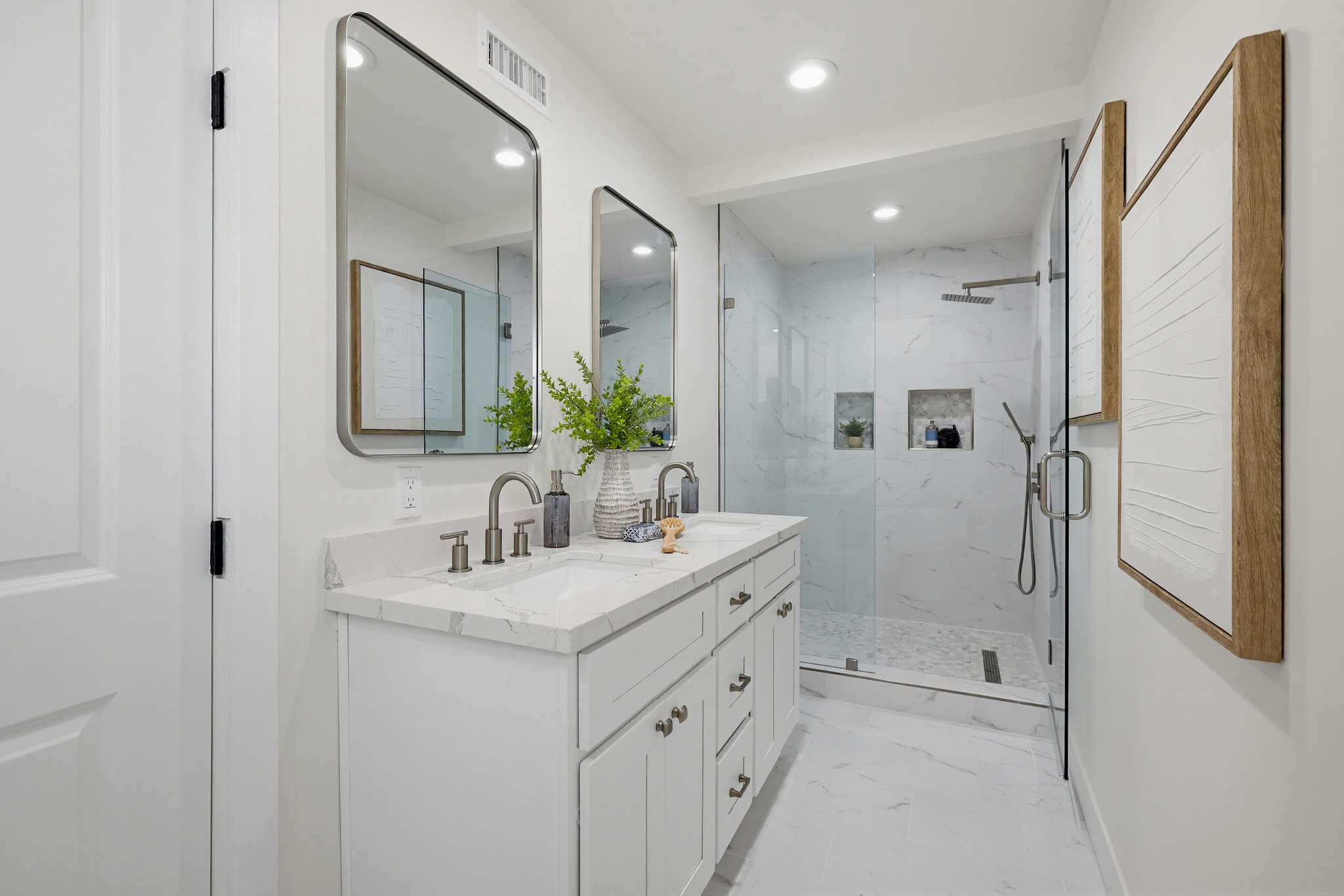 Virtual tour photo 61 of 69 for 2515 E Orange Grove Ave