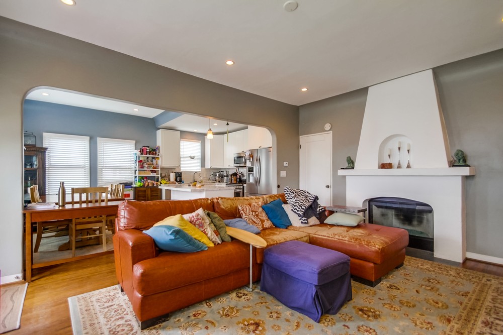 Virtual tour photo 10 of 33 for 2520 33rd St