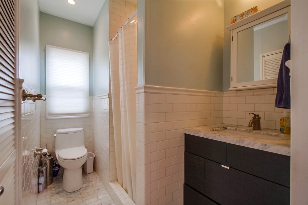Virtual tour photo 18 of 33 for 2520 33rd St