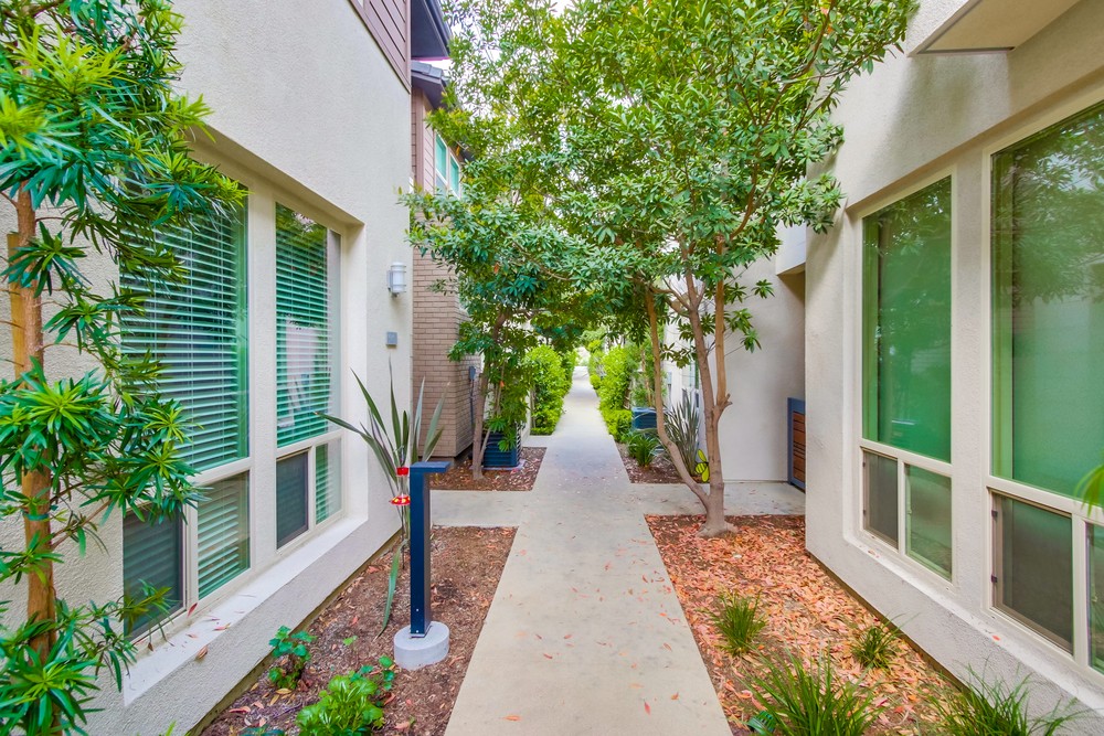 Virtual tour photo 1 of 36 for 2520 Aperture Cir
