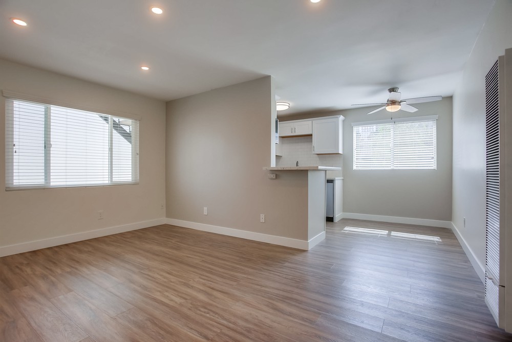 Virtual tour photo 9 of 25 for 2520 Chicago St #1