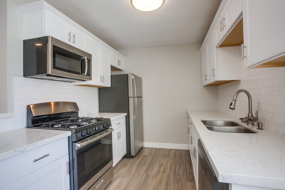 Virtual tour photo 14 of 25 for 2520 Chicago St #1