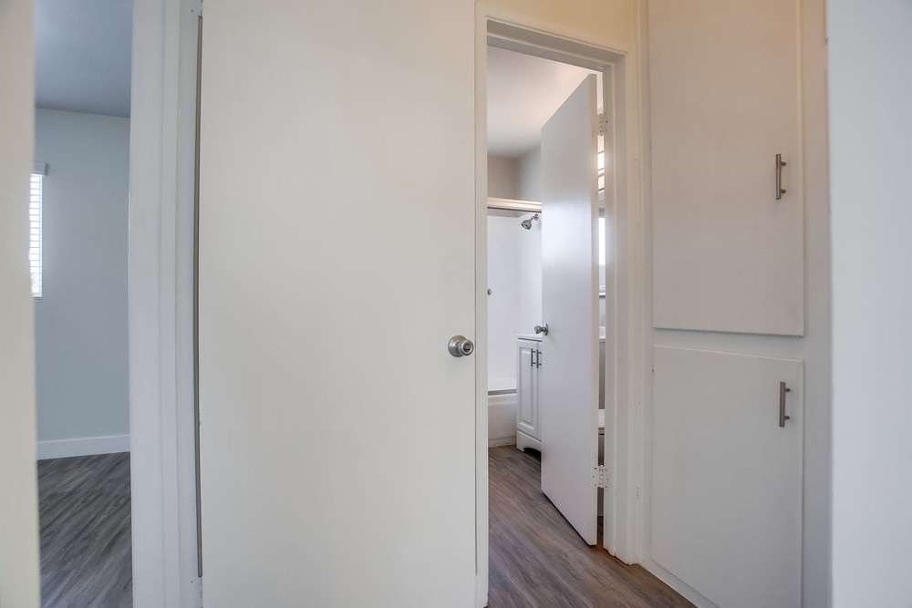 Virtual tour photo 19 of 25 for 2520 Chicago St #1