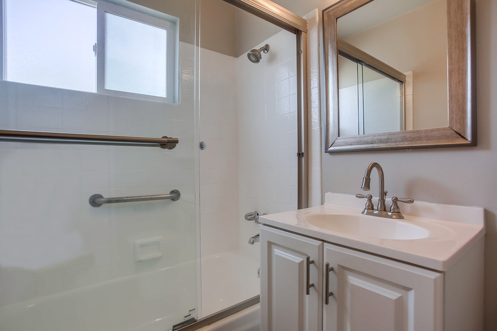 Virtual tour photo 24 of 25 for 2520 Chicago St #1