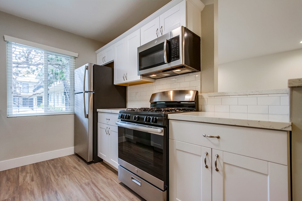 Virtual tour photo 14 of 44 for 2520 Chicago St #2
