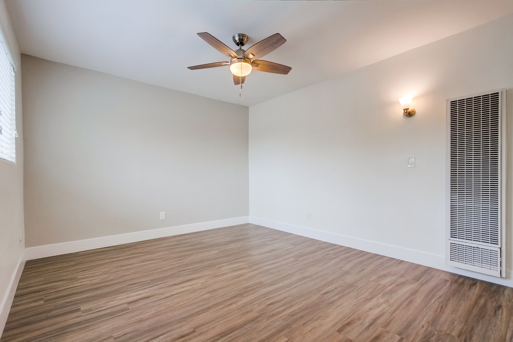 Virtual tour photo 17 of 44 for 2520 Chicago St #2