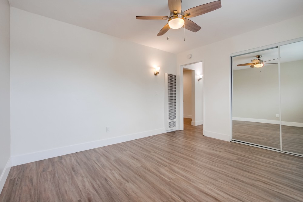 Virtual tour photo 18 of 44 for 2520 Chicago St #2