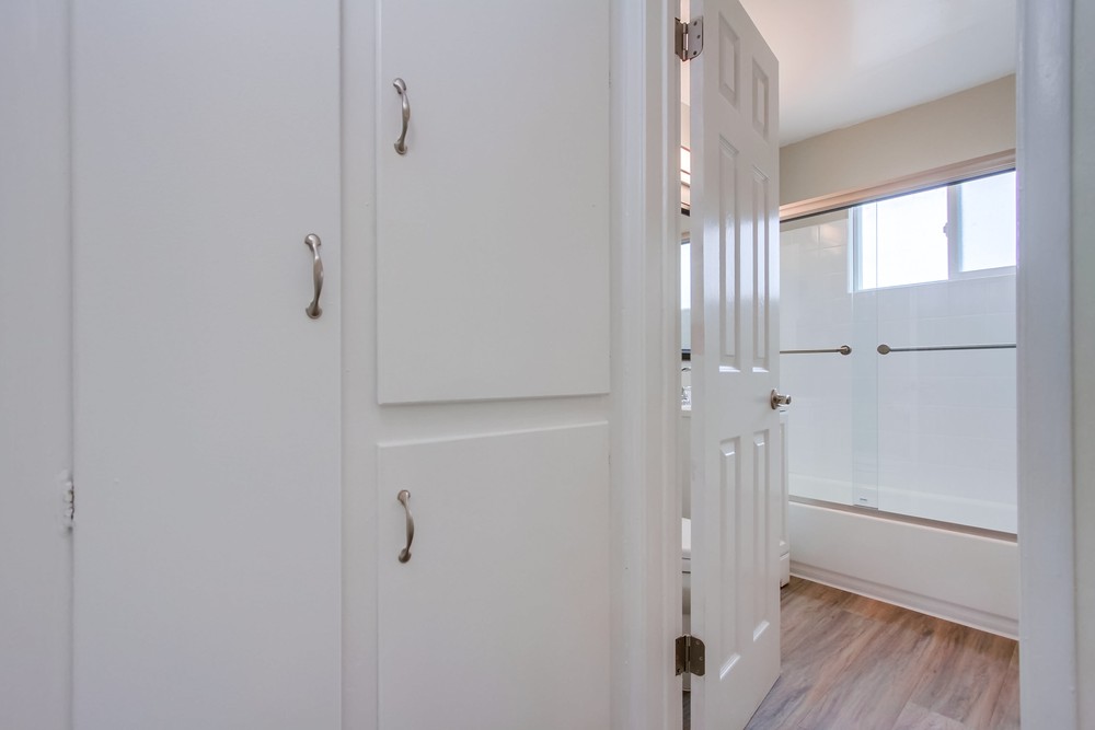Virtual tour photo 20 of 44 for 2520 Chicago St #2