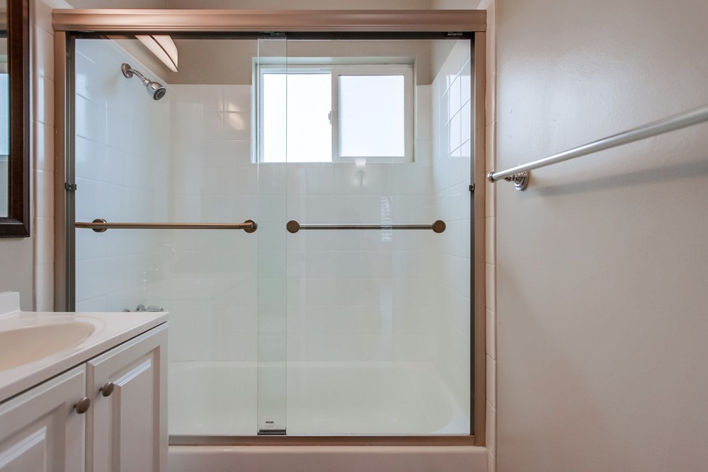 Virtual tour photo 22 of 44 for 2520 Chicago St #2