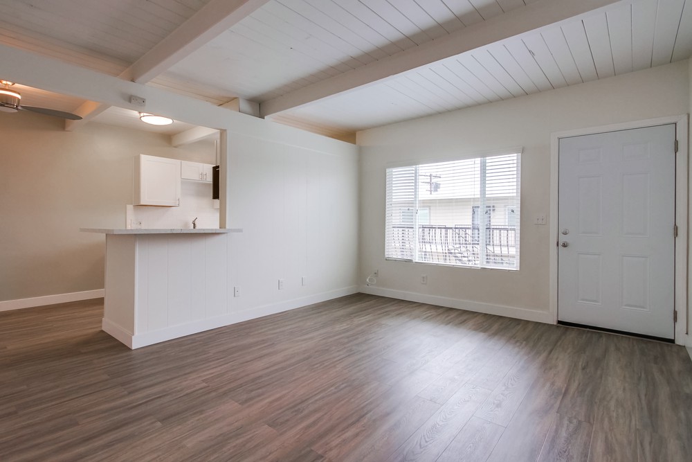 Virtual tour photo 28 of 44 for 2520 Chicago St #2