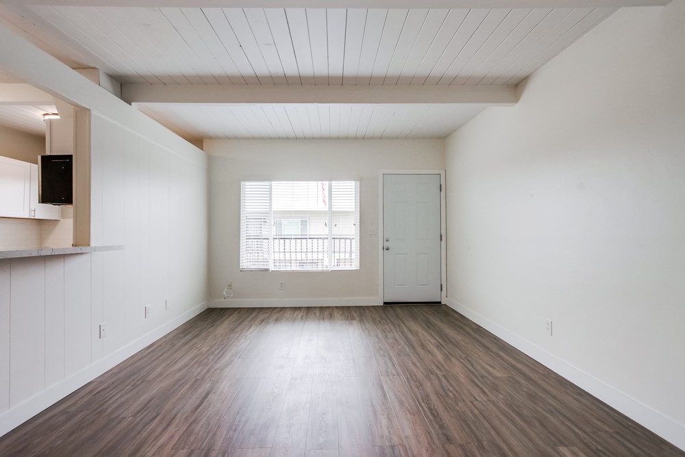 Virtual tour photo 29 of 44 for 2520 Chicago St #2