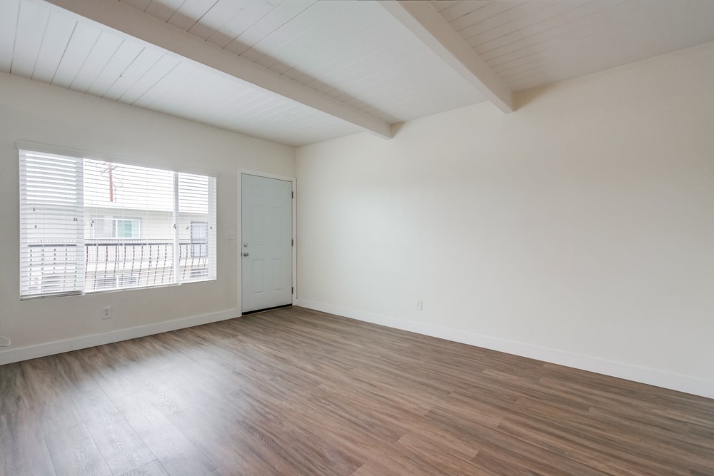 Virtual tour photo 30 of 44 for 2520 Chicago St #2