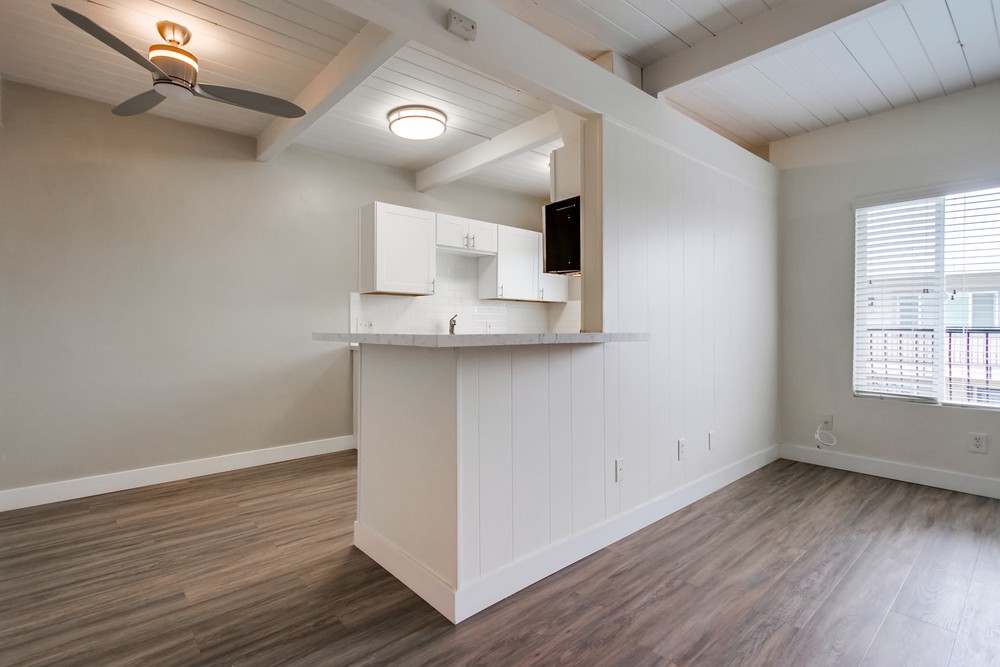 Virtual tour photo 31 of 44 for 2520 Chicago St #2