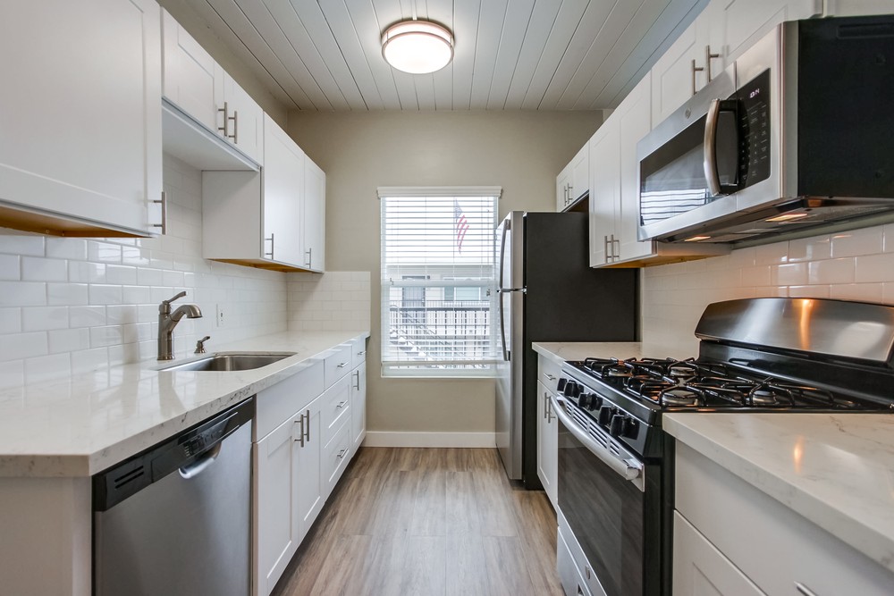 Virtual tour photo 34 of 44 for 2520 Chicago St #2