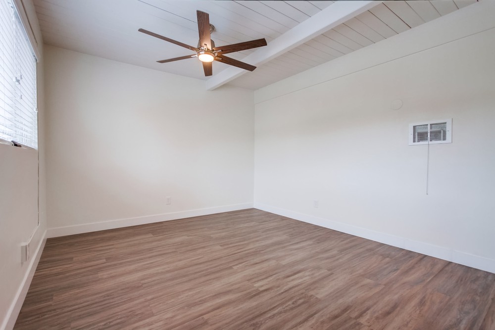 Virtual tour photo 39 of 44 for 2520 Chicago St #2