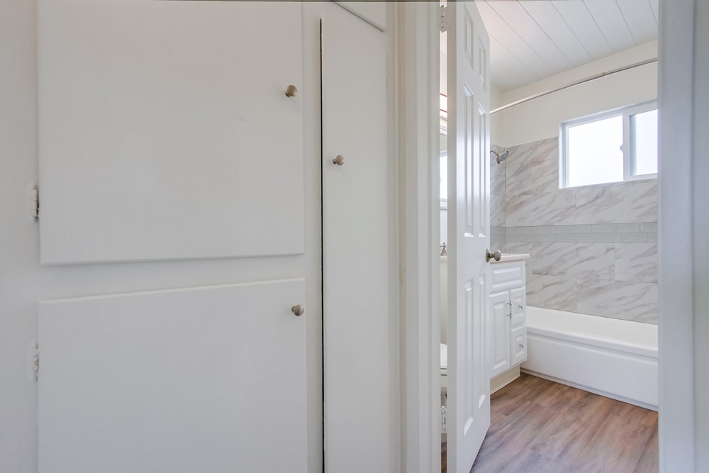 Virtual tour photo 42 of 44 for 2520 Chicago St #2