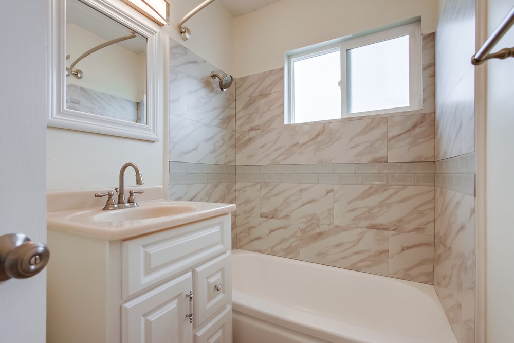 Virtual tour photo 43 of 44 for 2520 Chicago St #2