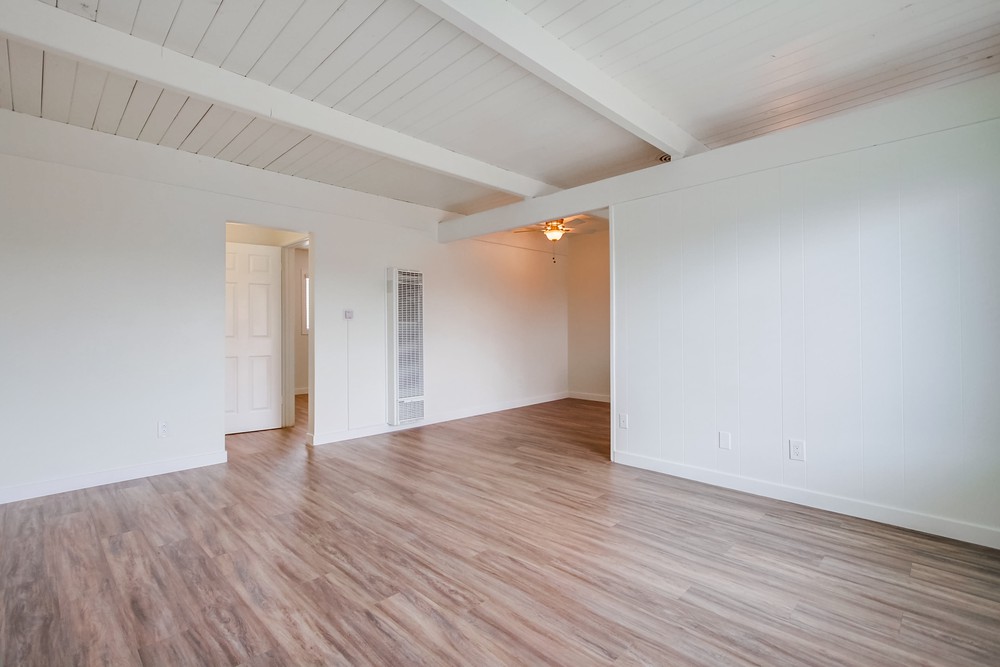 Virtual tour photo 8 of 25 for 2520 Chicago St #30