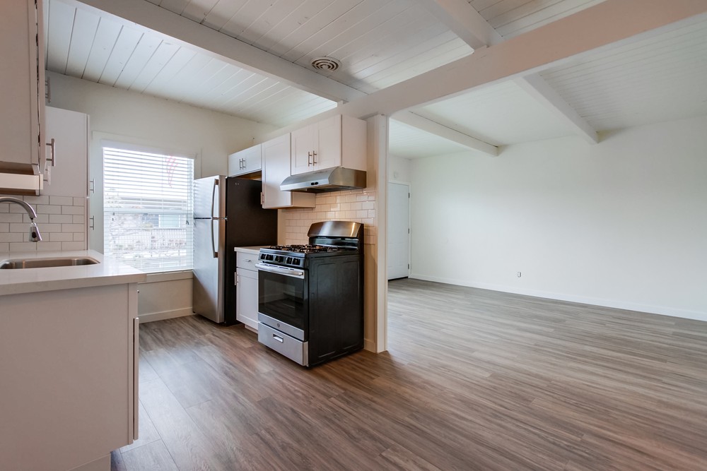 Virtual tour photo 14 of 25 for 2520 Chicago St #30
