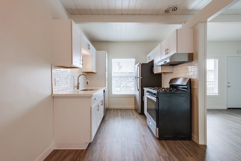 Virtual tour photo 15 of 25 for 2520 Chicago St #30