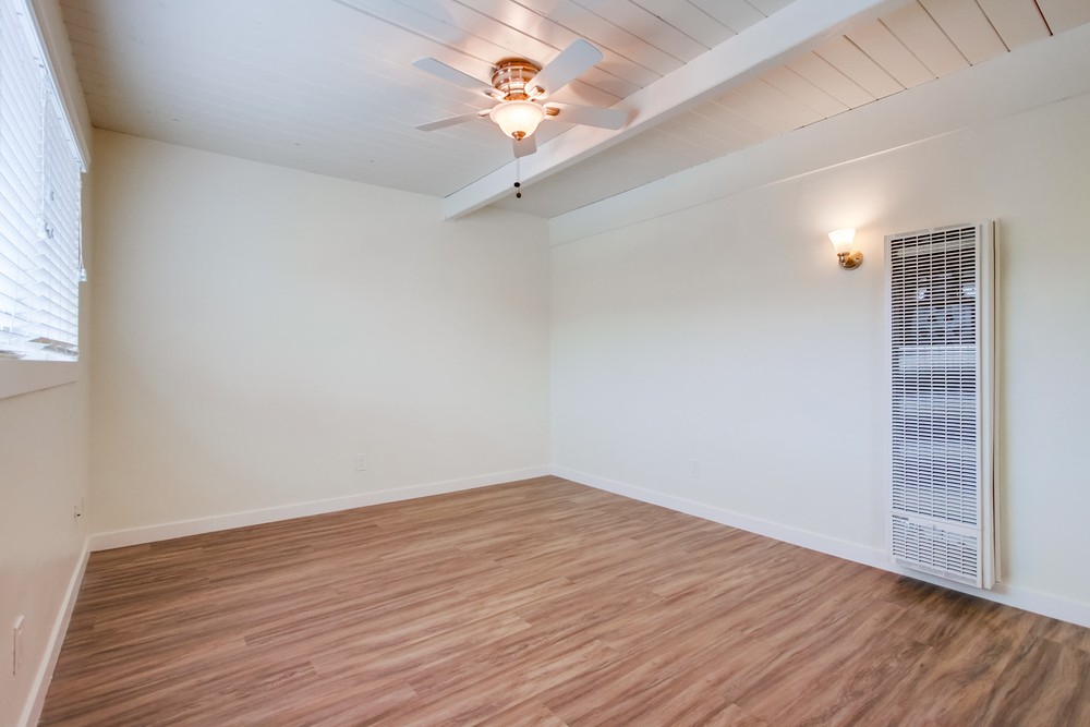 Virtual tour photo 21 of 25 for 2520 Chicago St #30