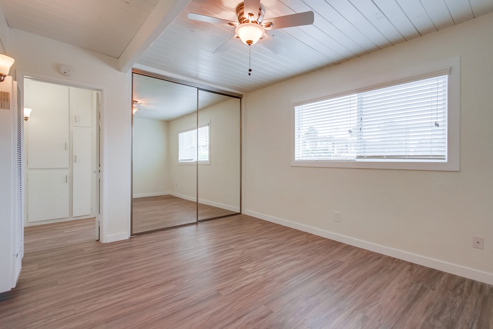 Virtual tour photo 23 of 25 for 2520 Chicago St #30