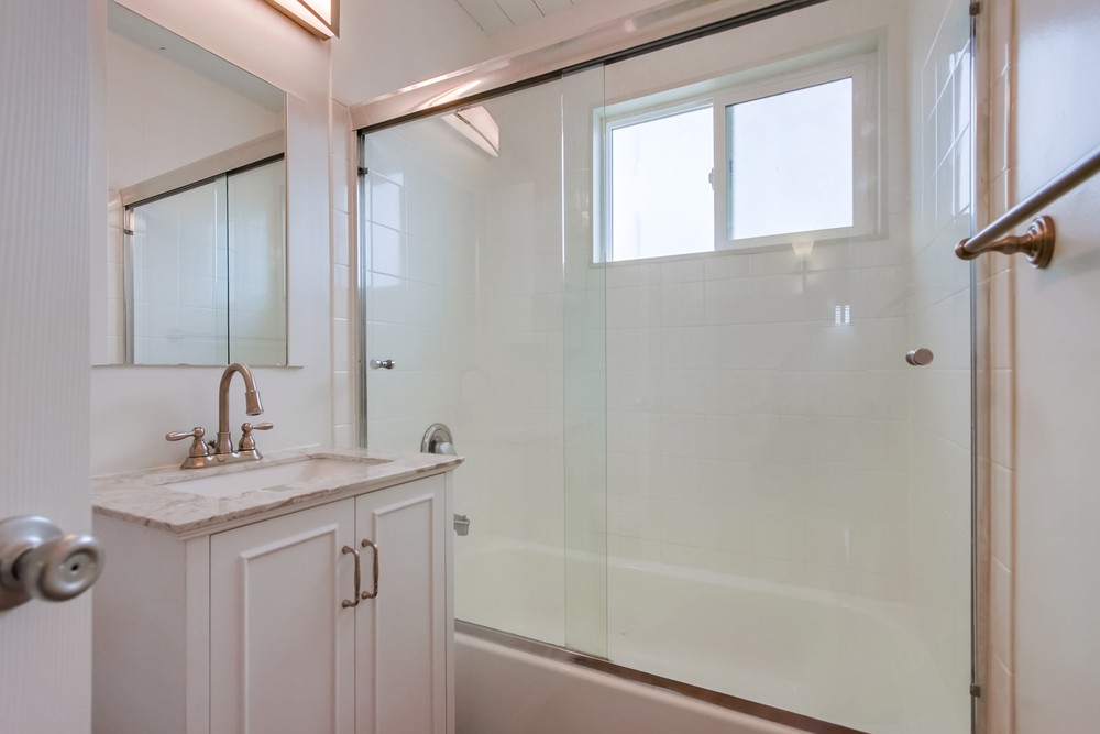 Virtual tour photo 24 of 25 for 2520 Chicago St #30