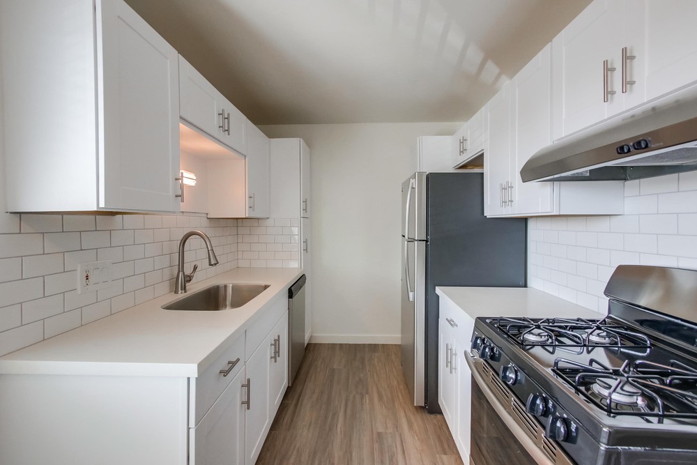 Virtual tour photo 9 of 19 for 2520 Chicago St #8
