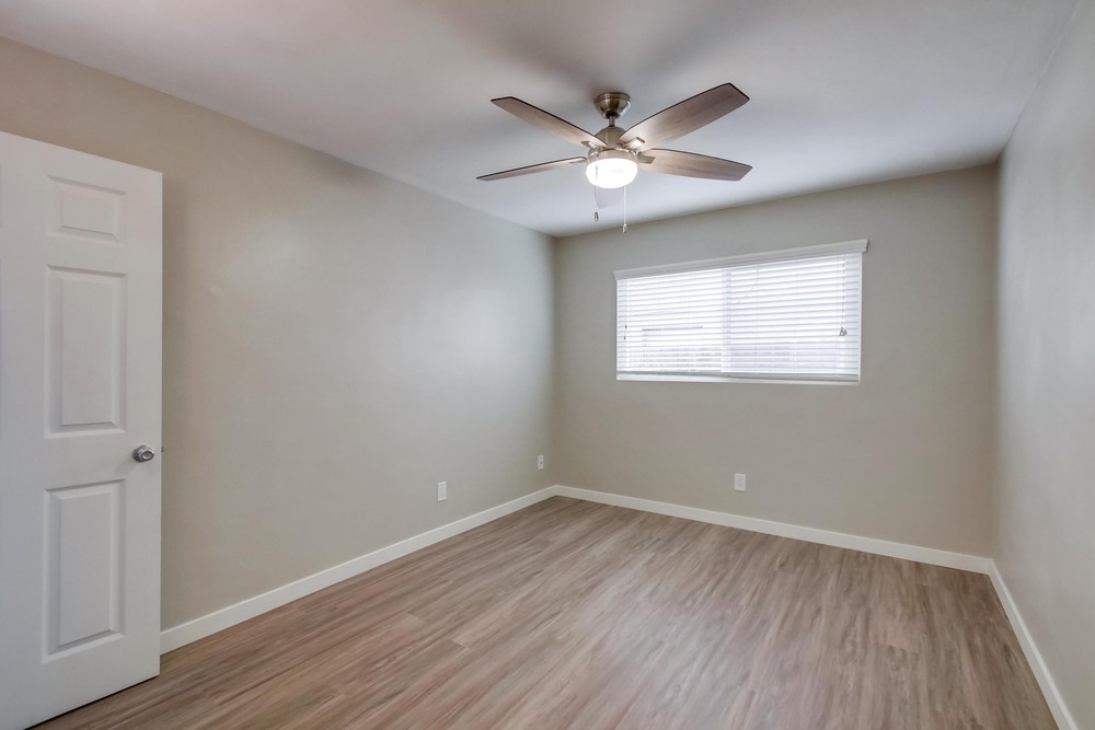 Virtual tour photo 17 of 19 for 2520 Chicago St #8