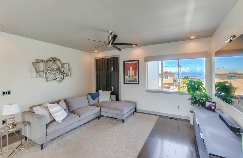 Virtual tour photo 45 of 77 for 2521 Deerpark Dr