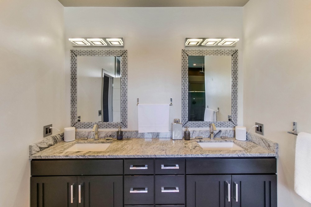 Virtual tour photo 58 of 77 for 2521 Deerpark Dr