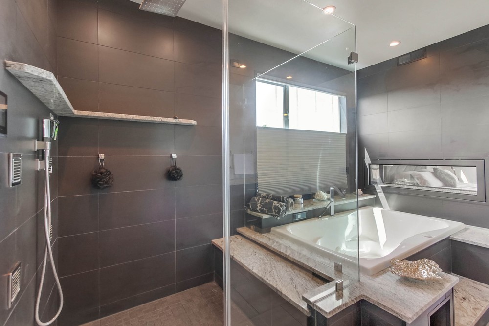Virtual tour photo 61 of 77 for 2521 Deerpark Dr