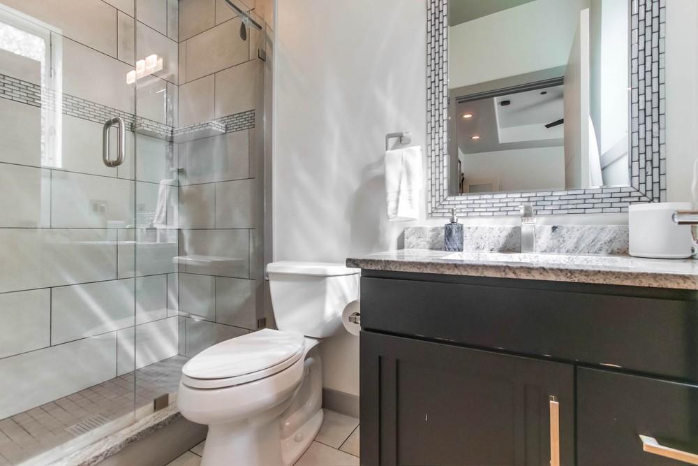 Virtual tour photo 65 of 77 for 2521 Deerpark Dr