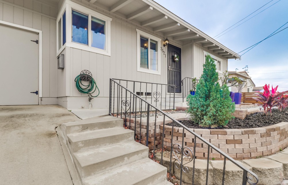 Virtual tour photo 6 of 34 for 2521 Haller St