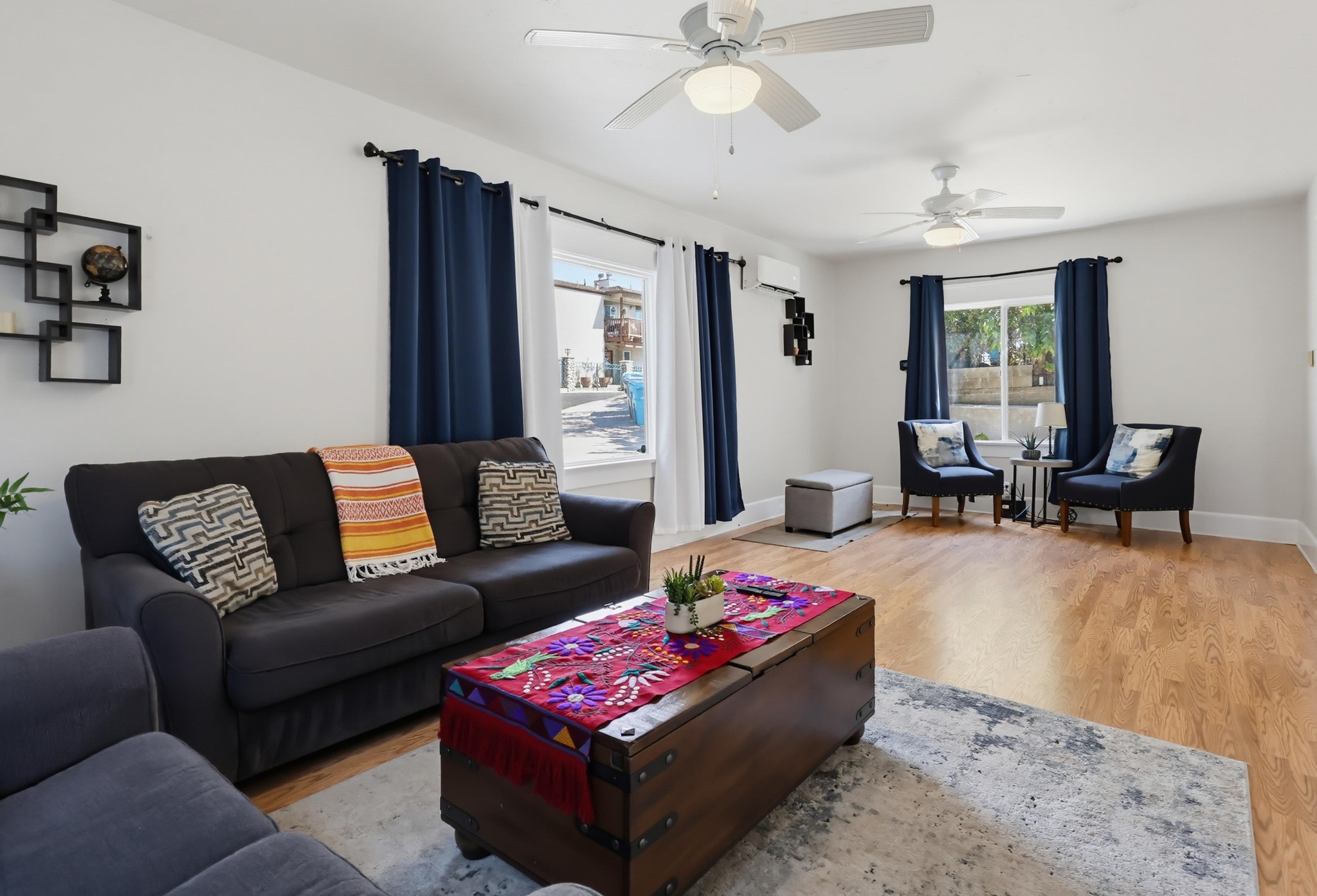 Virtual tour photo 16 of 111 for 2524-26 Horton Ave