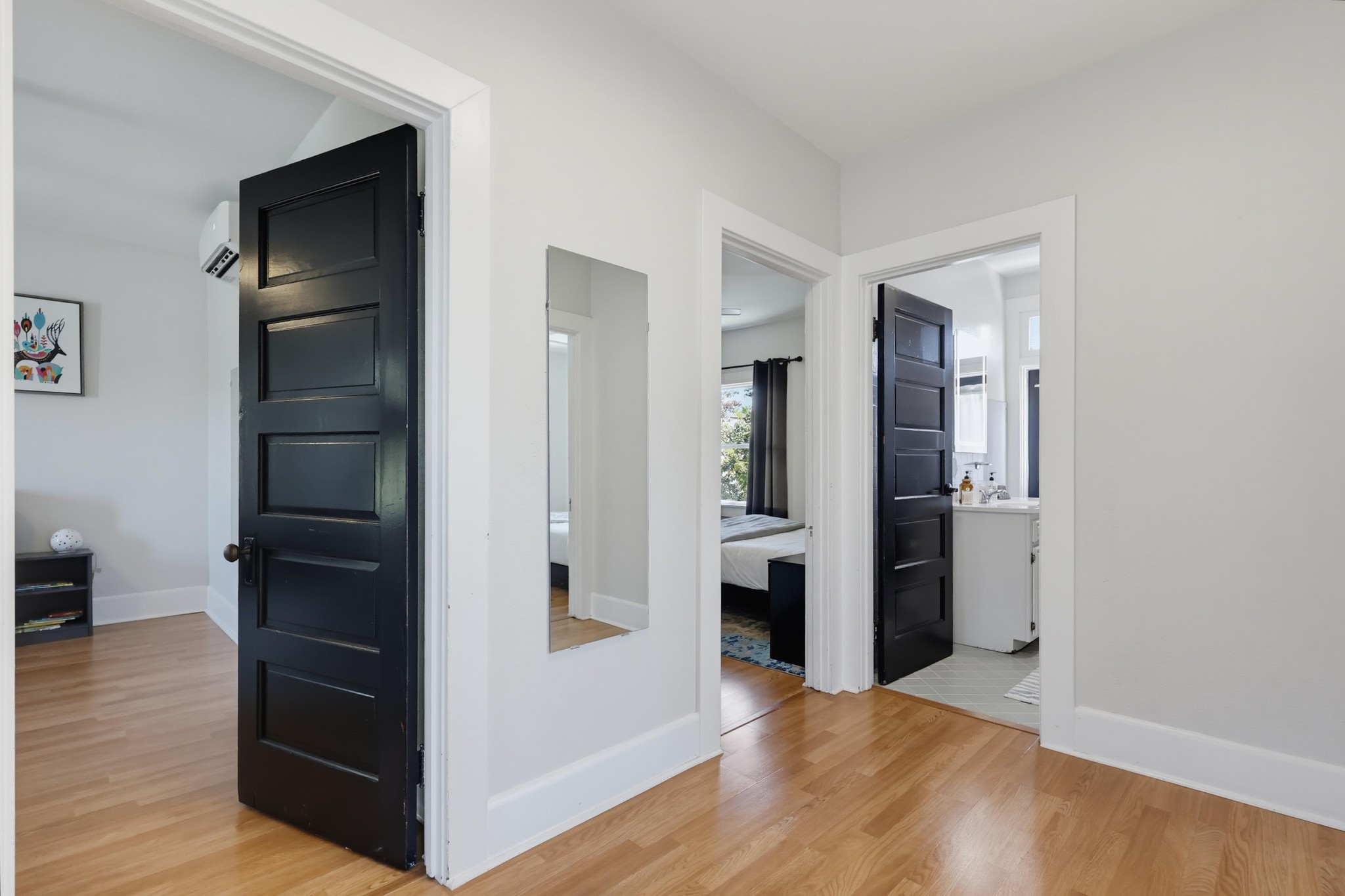 Virtual tour photo 29 of 111 for 2524-26 Horton Ave