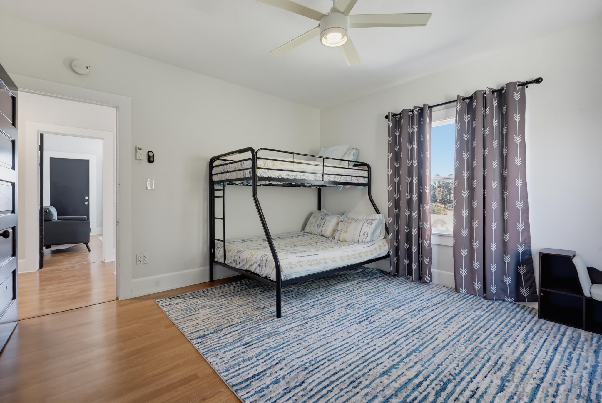 Virtual tour photo 38 of 111 for 2524-26 Horton Ave