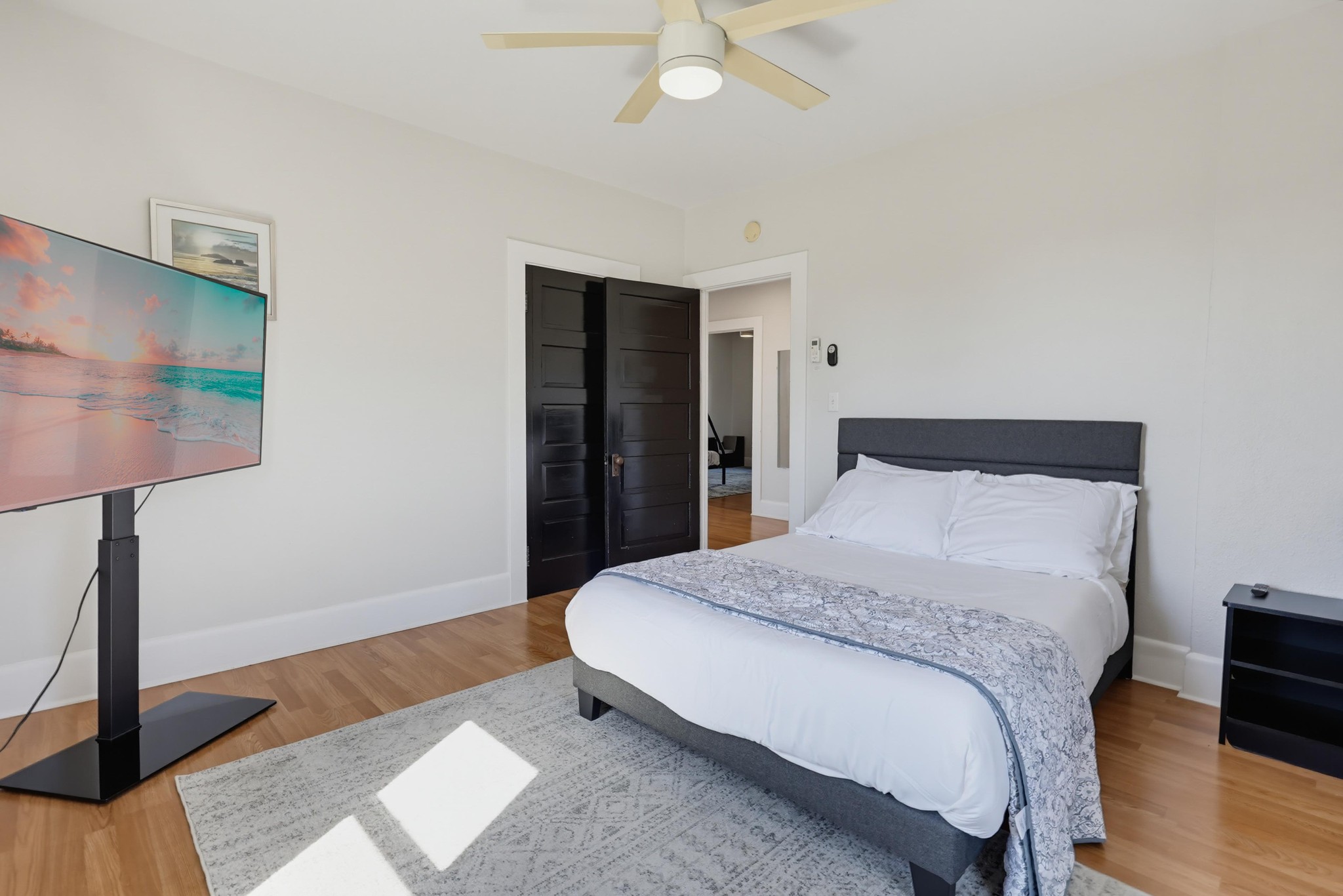Virtual tour photo 45 of 111 for 2524-26 Horton Ave