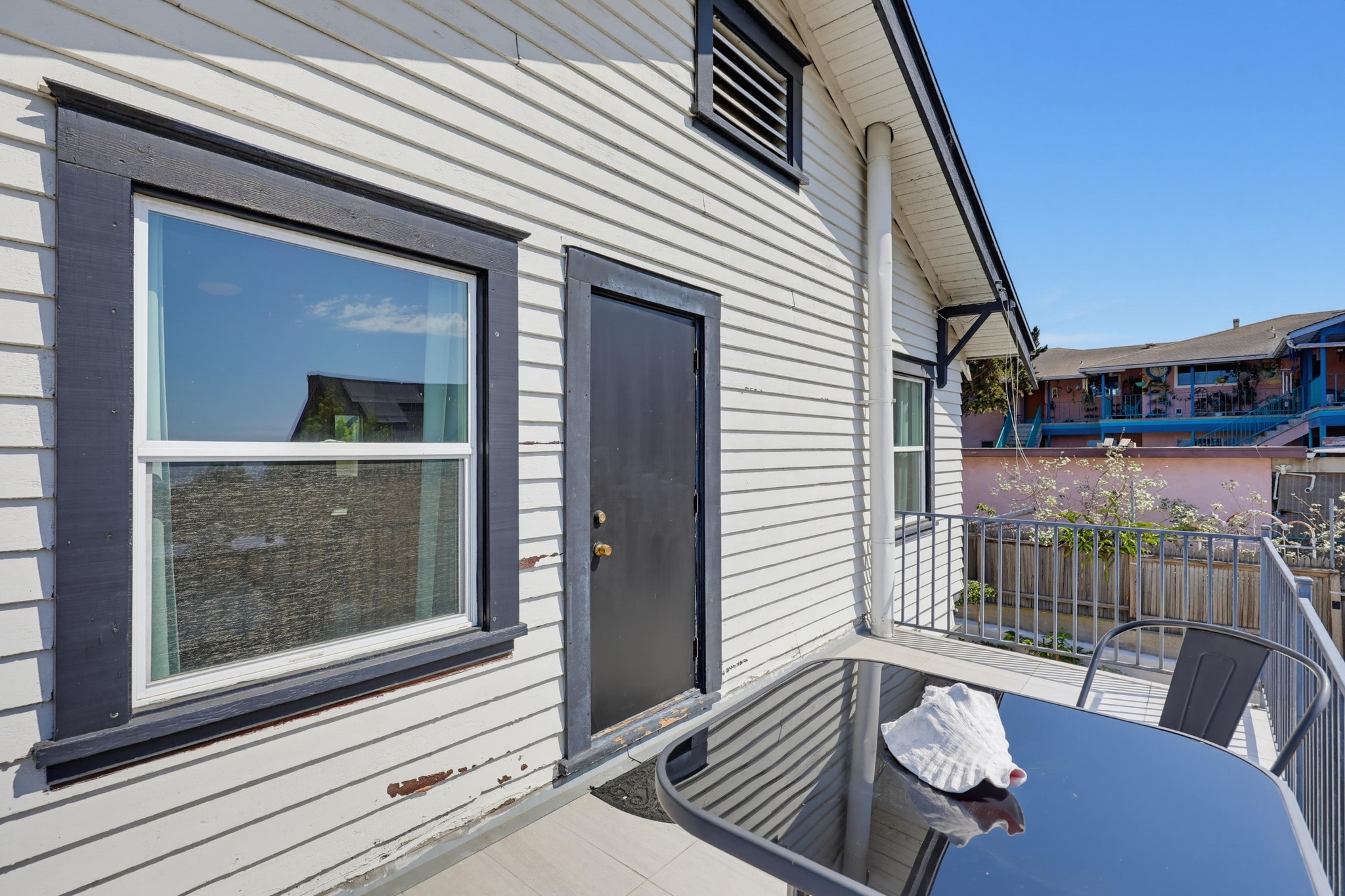 Virtual tour photo 54 of 111 for 2524-26 Horton Ave