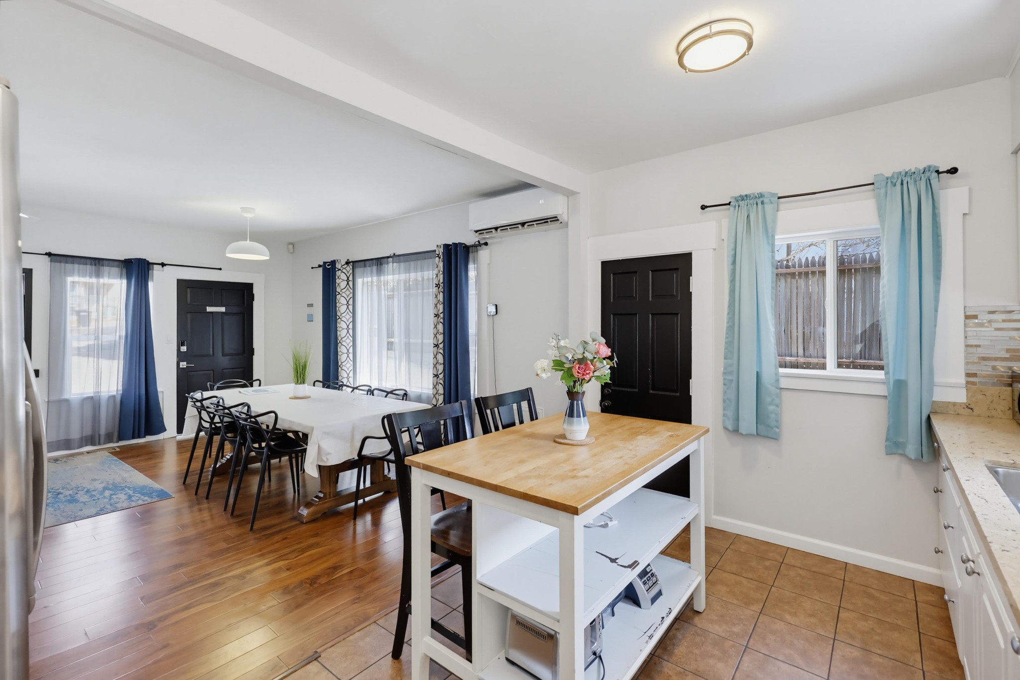 Virtual tour photo 71 of 111 for 2524-26 Horton Ave