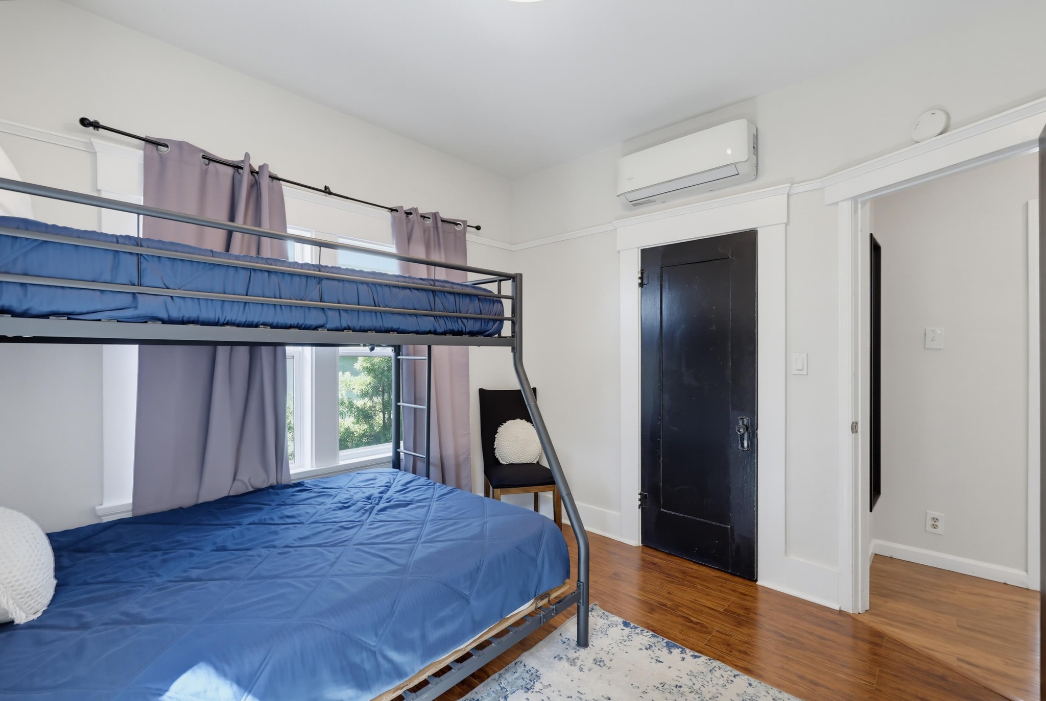 Virtual tour photo 87 of 111 for 2524-26 Horton Ave