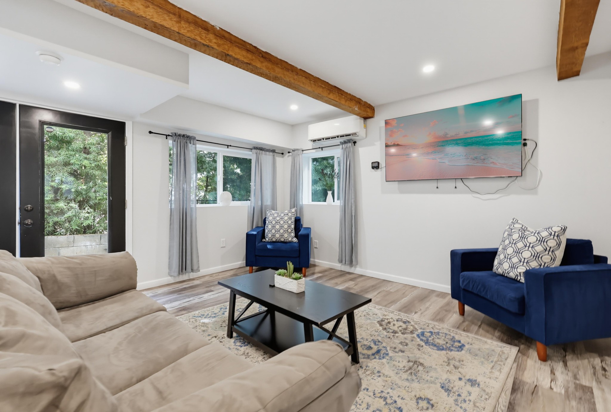 Virtual tour photo 93 of 111 for 2524-26 Horton Ave