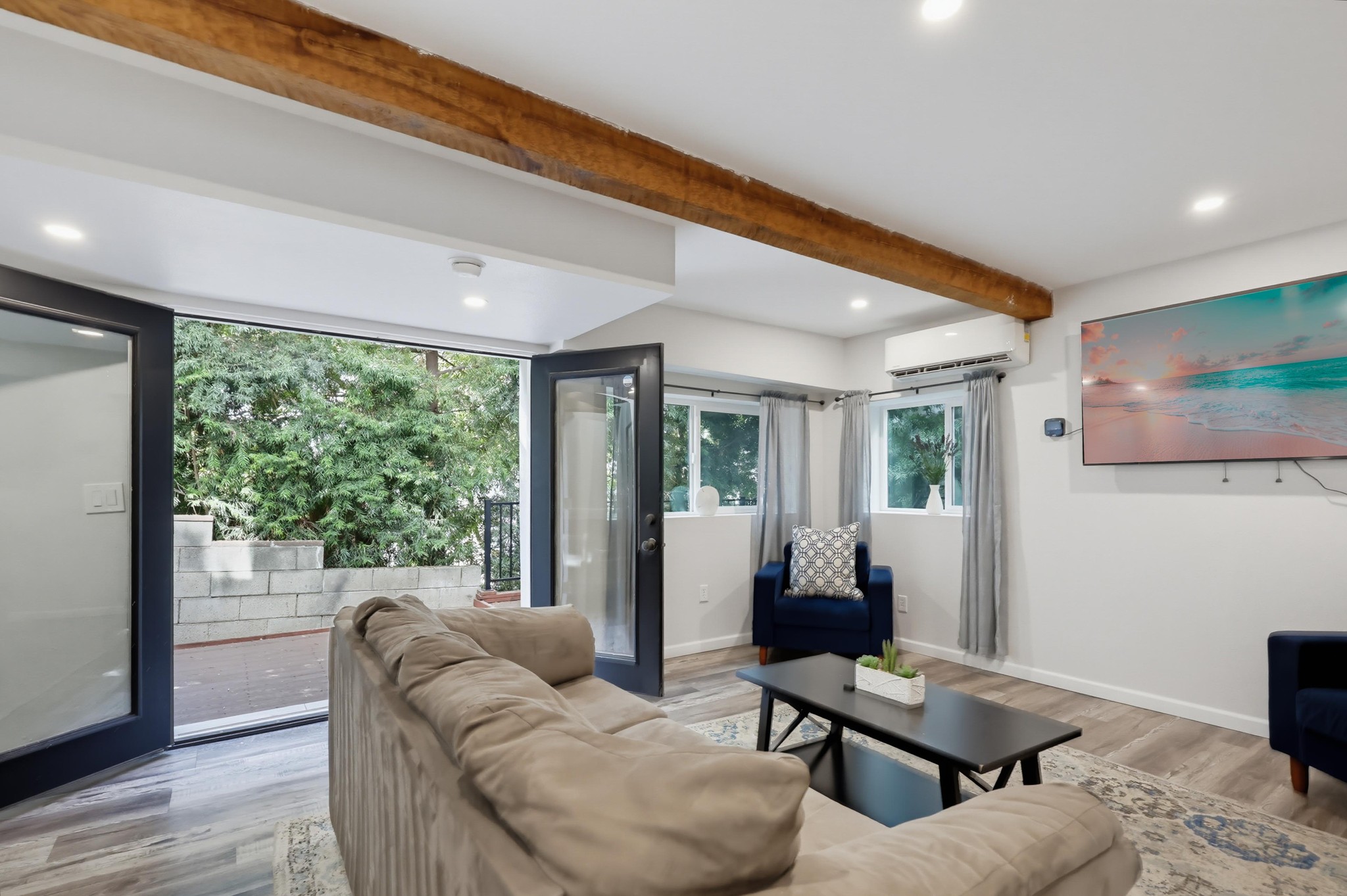 Virtual tour photo 94 of 111 for 2524-26 Horton Ave