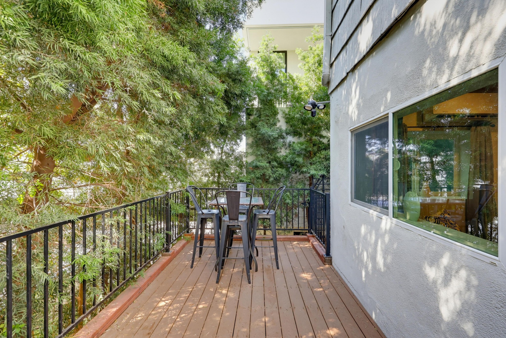 Virtual tour photo 104 of 111 for 2524-26 Horton Ave