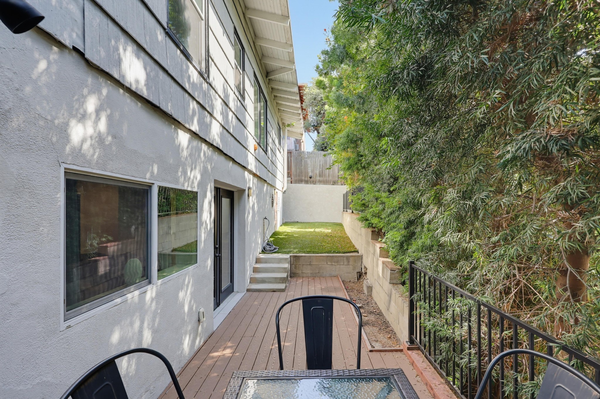 Virtual tour photo 106 of 111 for 2524-26 Horton Ave