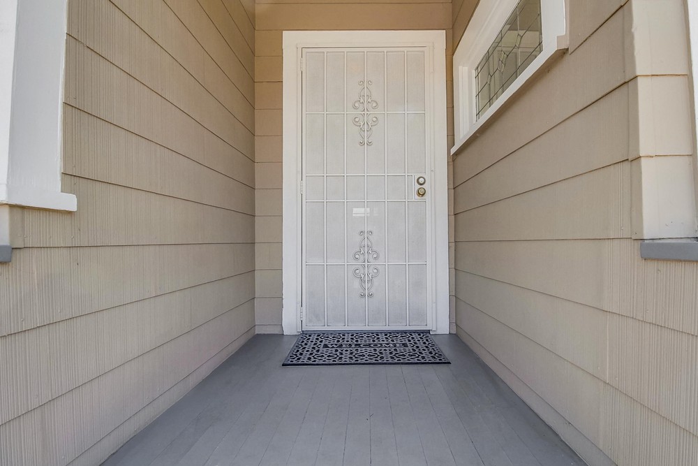 Virtual tour photo 8 of 49 for 2525 E St
